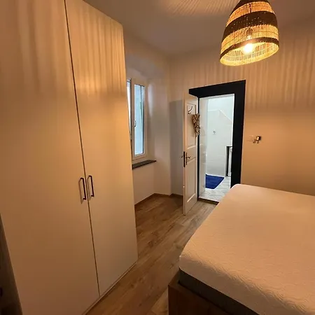 Collie's Place كوبر