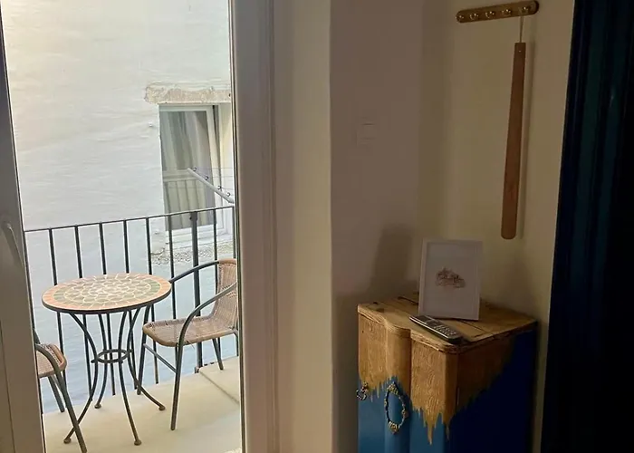 Collie's Place * Koper